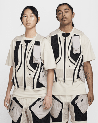 ispa NIKE ベスト　ブラック　L/XL ナイキ - Nike Ispa Vest | HBX - ハイプビースト(Hypebeast)が